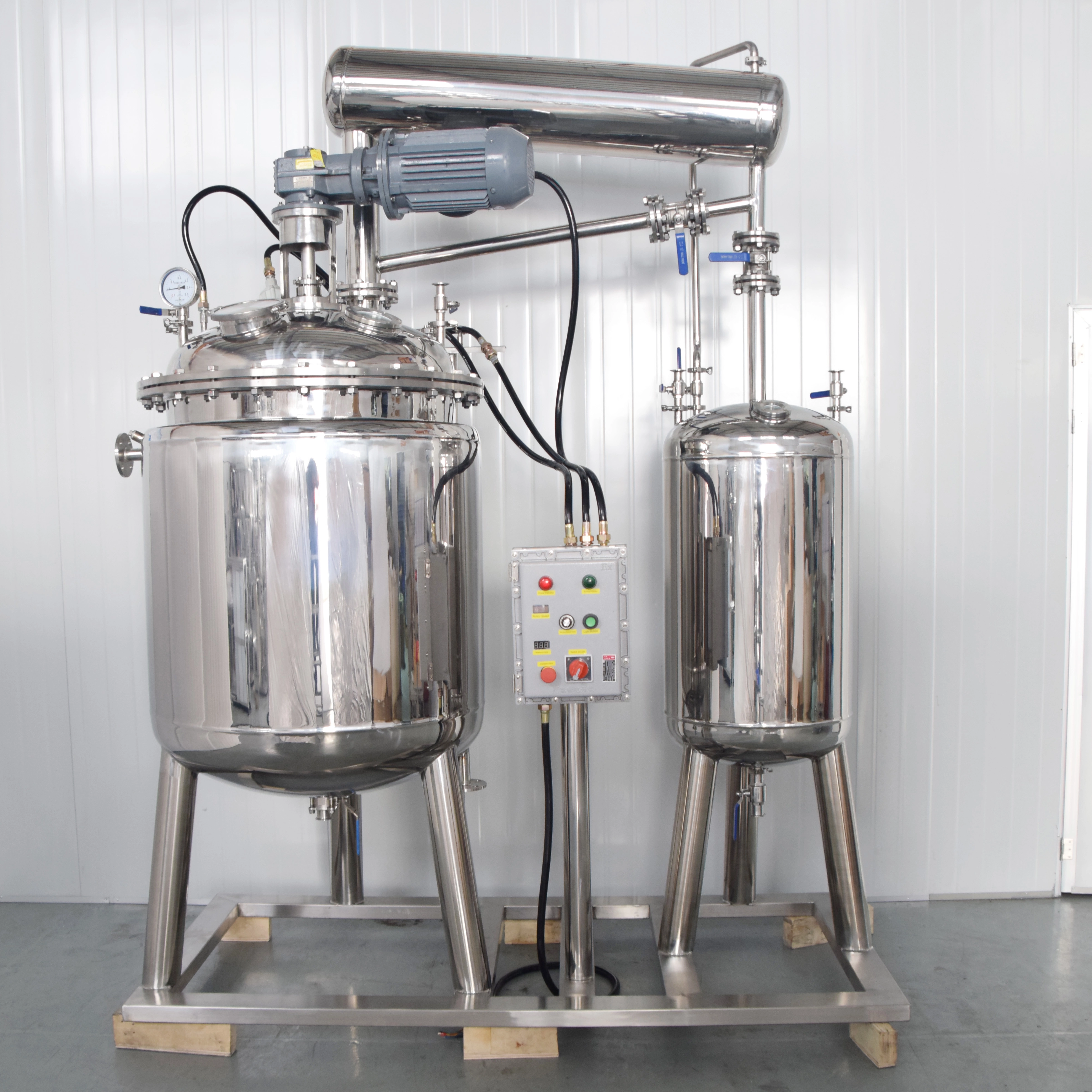 April 16th, 2024 / 500L Double Jacketed Stainless Steel Reactor with Reflux Pipe Ready To Shipped To Europe